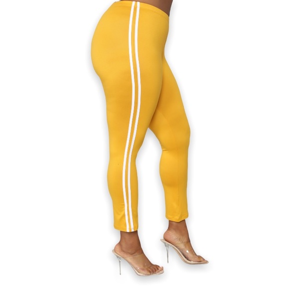 Feathers Womans Fleece-Lined Yellow White Striped High Waist Cropped Leggings - Picture 8 of 15